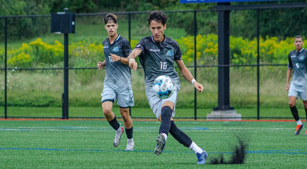 Men's Soccer Drops Two on the Road