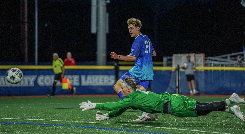 Lakers Score 11 First-Half Goals in 12&ndash;0 Victory