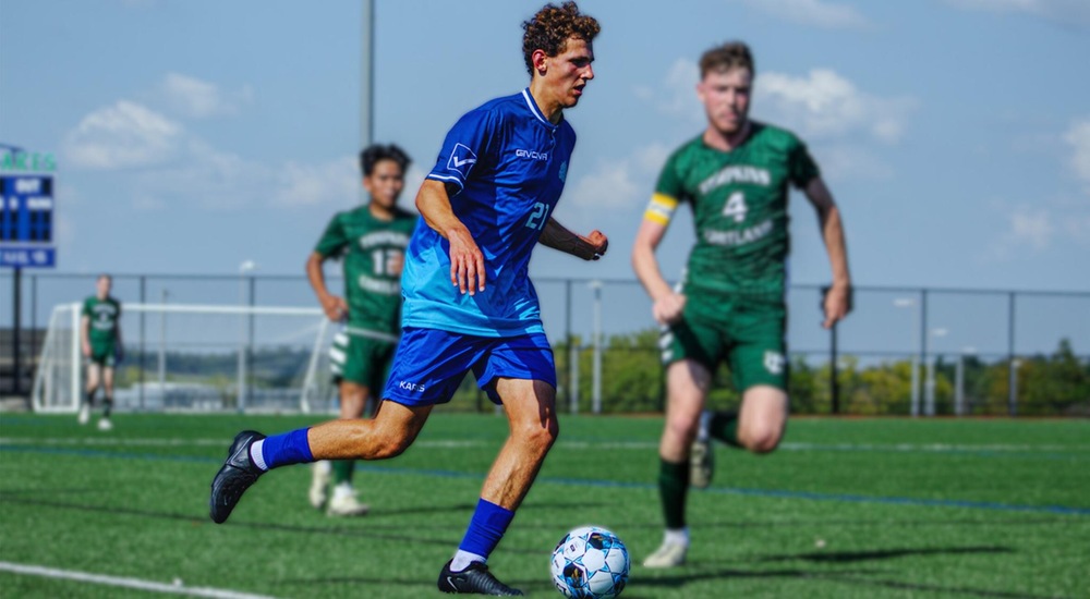 Giesing&rsquo;s Hat Trick Leads Lakers in Season-Opening 8-0 Rout