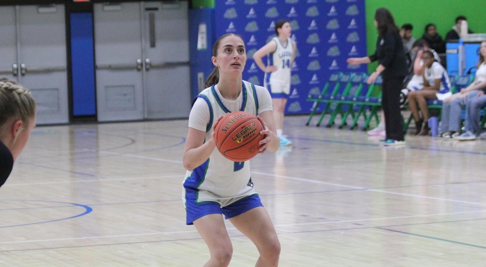 Women's Basketball Drops A Home Contest VS Genesee