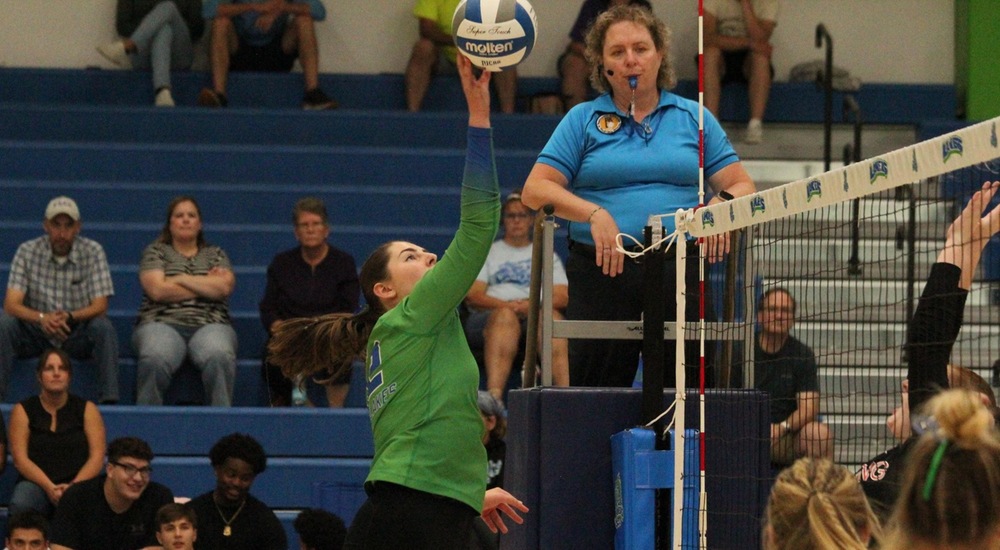 #11 Women's Volleyball Sweeps Corning to Improve to 9&ndash;3